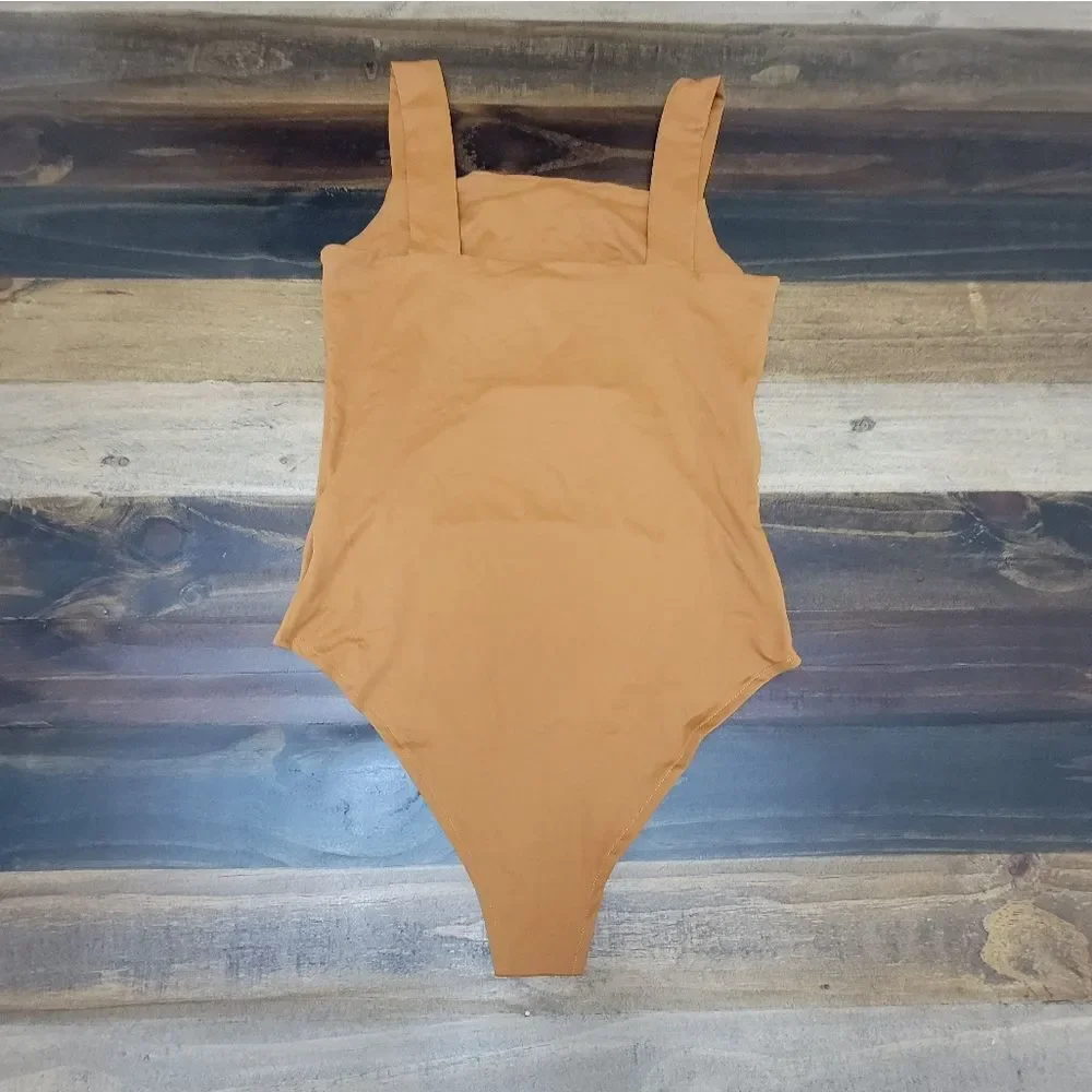NWT ReoRia Women's Sleeveless Square Neck Soft Bodysuit Solid Brown